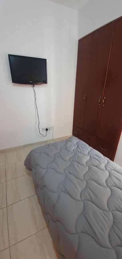 Vasilas Holiday Apartment #2 Larnaca Exteriör bild